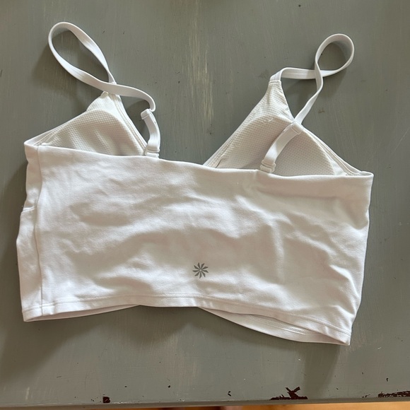 White athlete cropped athletic tank size small - Picture 2 of 2